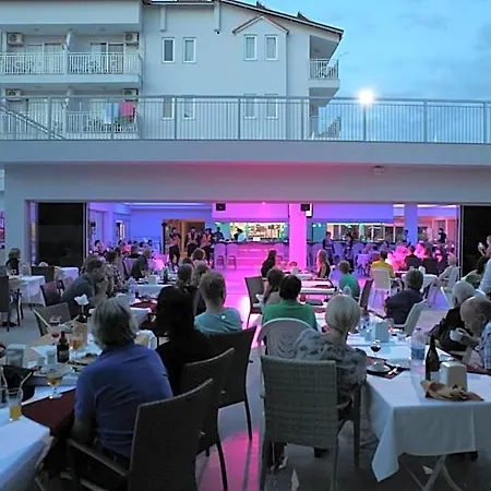 Country Club Chic Experience Ferienhaus *